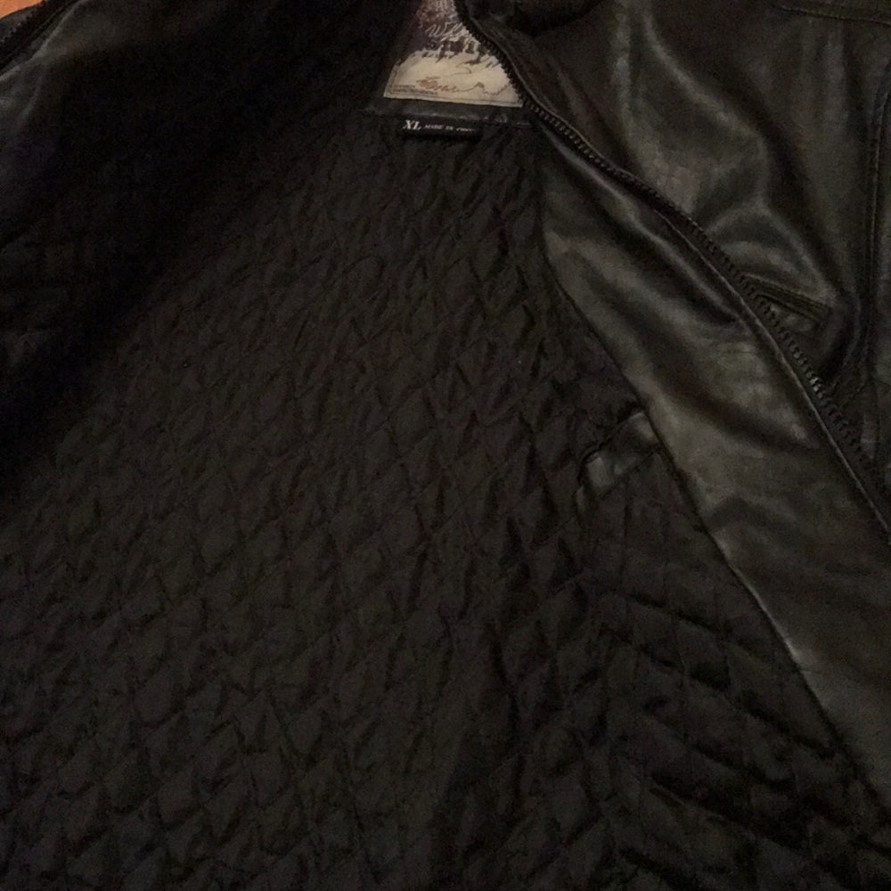 Men’s Black Jacket - Picture 6 of 8